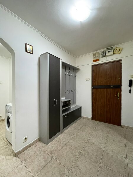 Brancoveanu, Aleea Izvorul Crisului, 3 camere dec., parcare, centrala