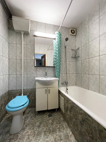 Brancoveanu, Aleea Izvorul Crisului, 3 camere dec., parcare, centrala